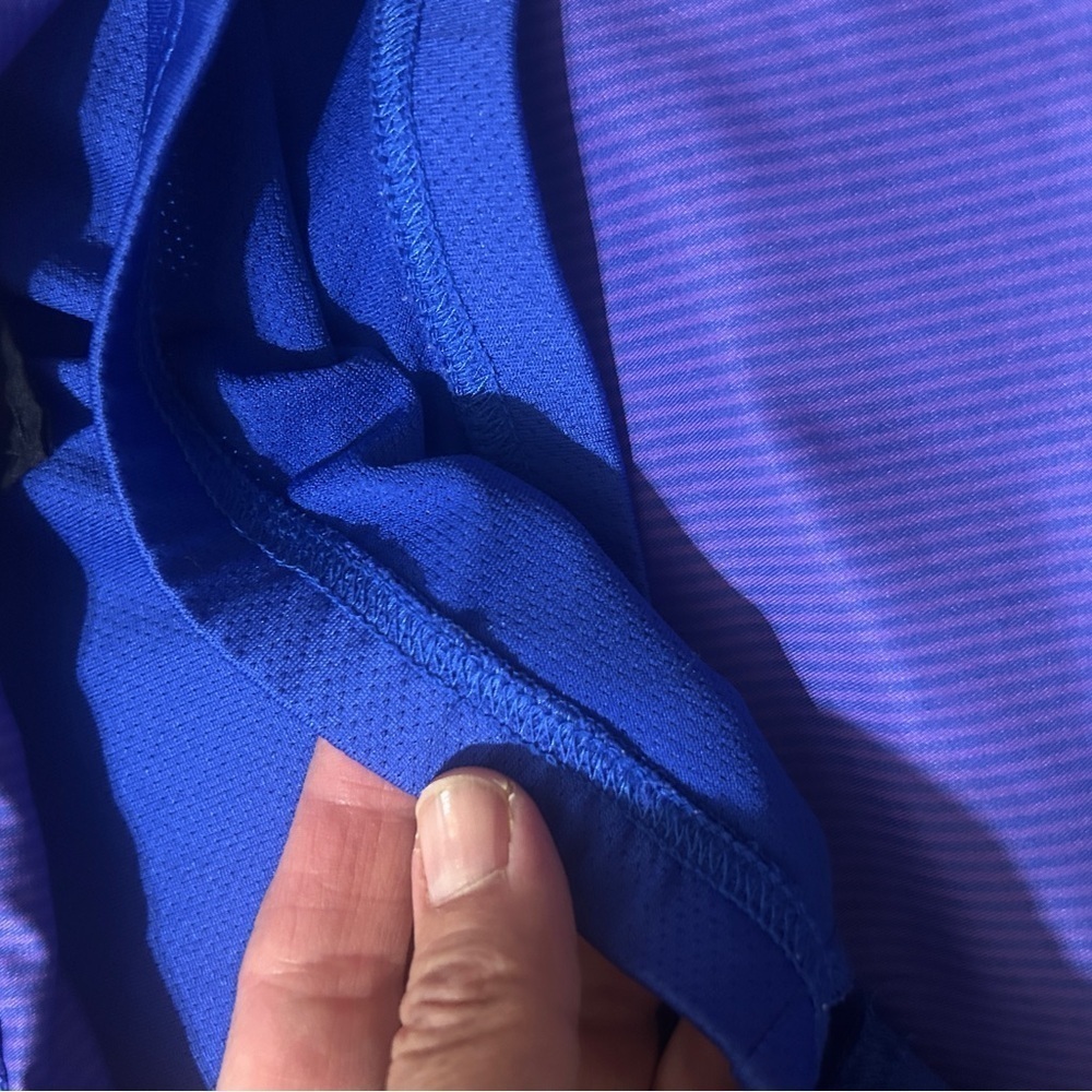 Adidas size 12 athletic golf skirt with front pleats, pockets, side zip. Stripes - Picture 7 of 15